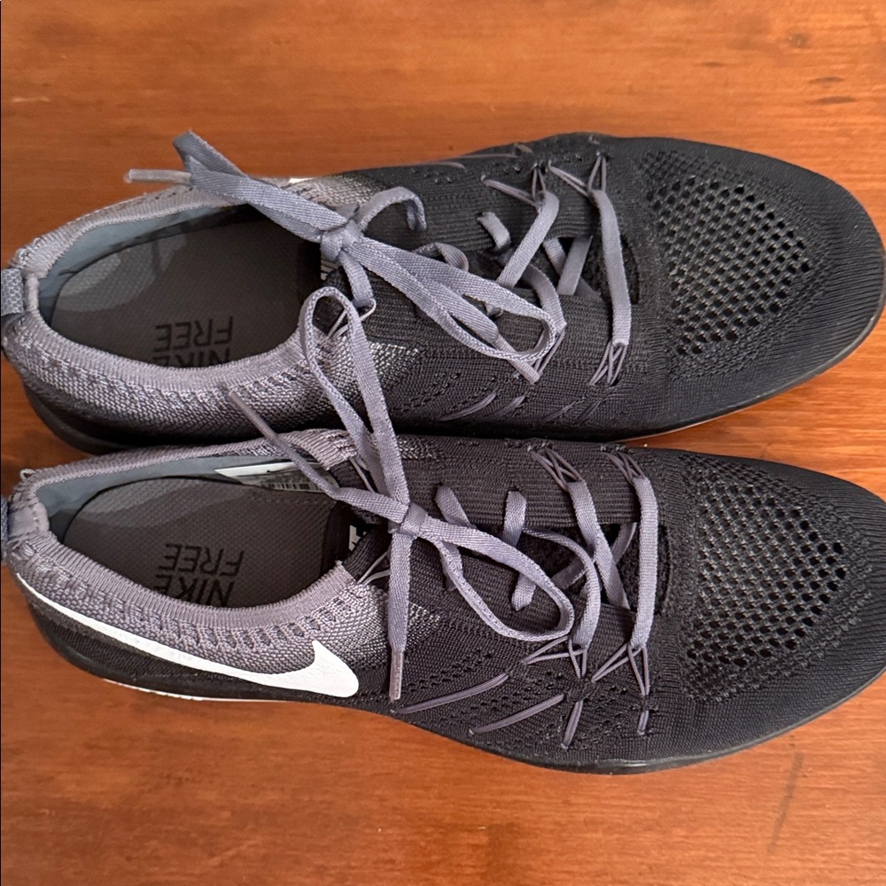 Nike Women’s Black and Gray Athletic Shoes